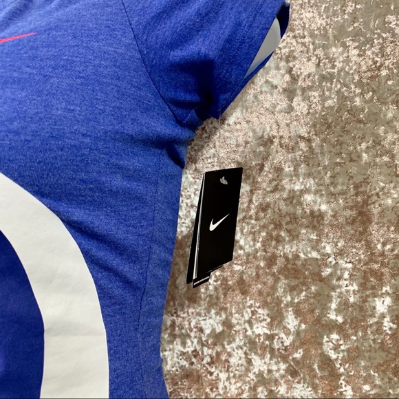 🆕 NIKE Cubs V Neck Shirt - Picture 2 of 5